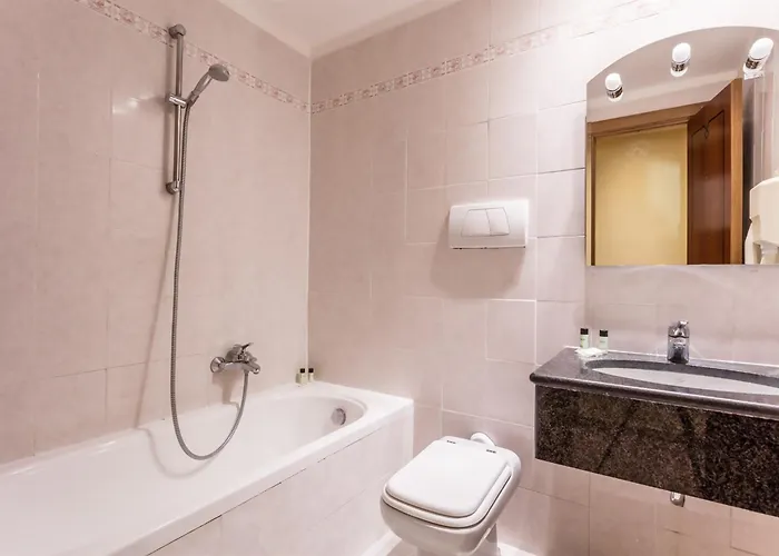 Raeli Lazio Otel 3*